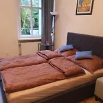 Kamienica Nowodworska 30 *