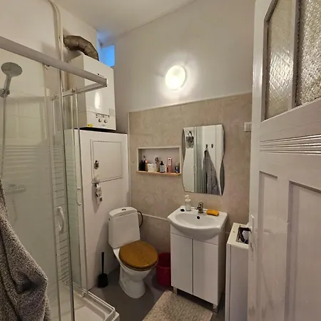 Kamienica Nowodworska 30 *