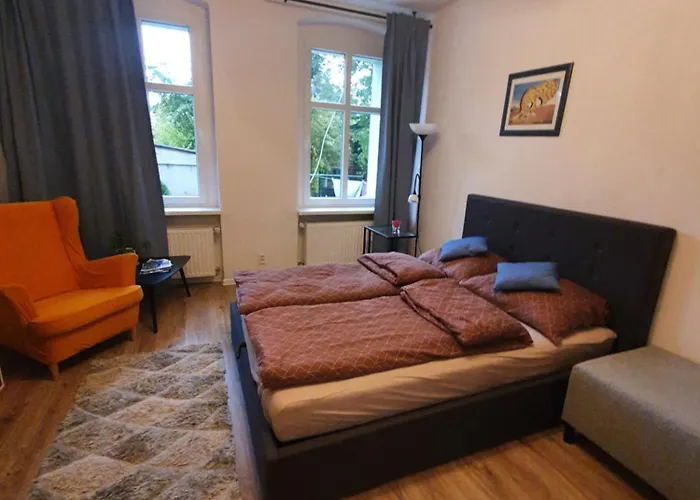 Kamienica Nowodworska 30 *